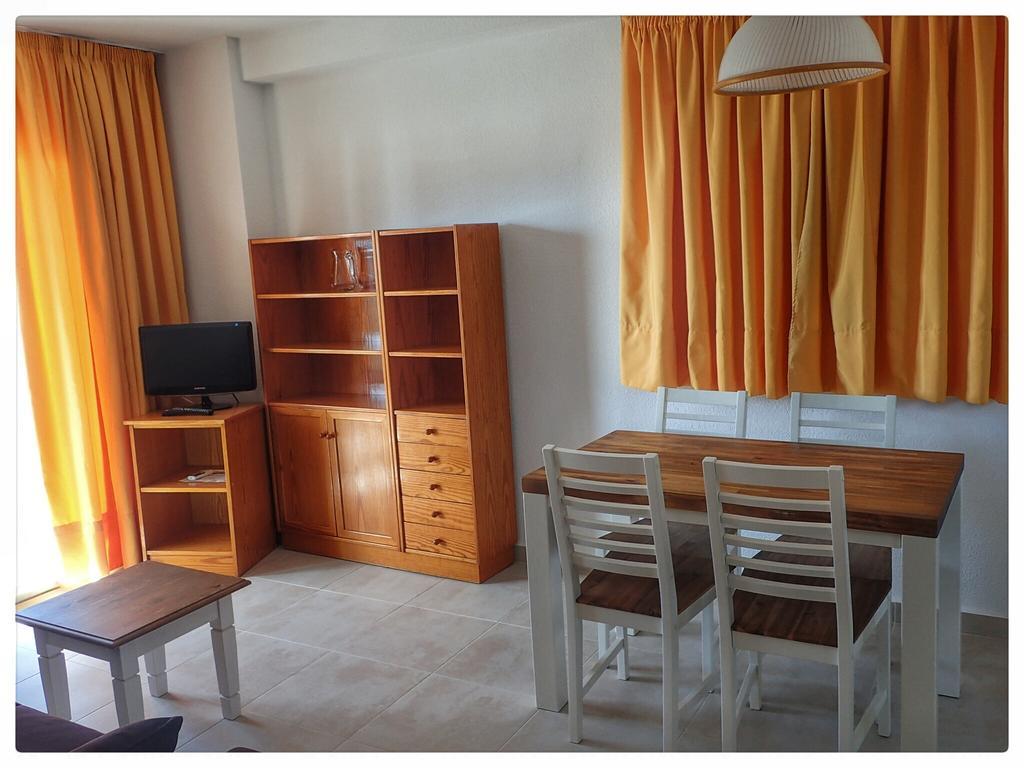 Apartamentos Portofino II Бенидорм Стая снимка